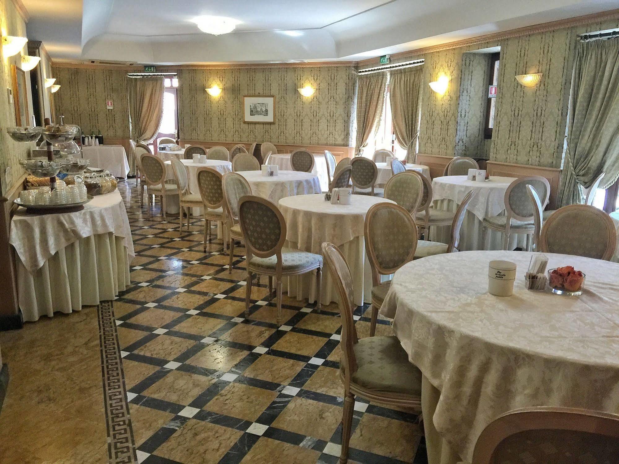 Hotel Cilicia Rome Buitenkant foto